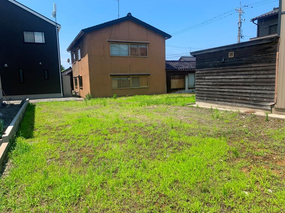 256 m² land in Hakusan, Ishikawa - Photo 1