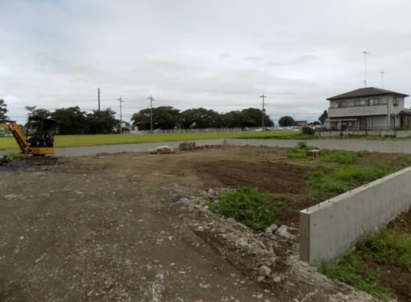 Expansive Land in Ogyoji, Oyam - Photo 1