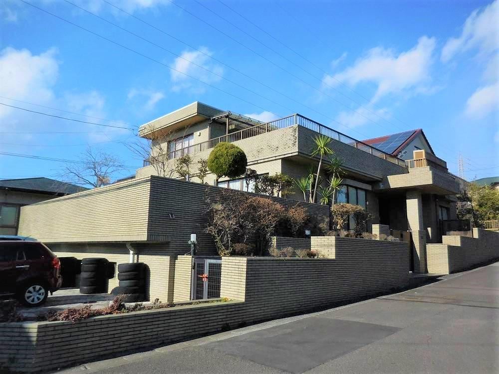 Large 5LDK House in Komatsudai - Photo 1