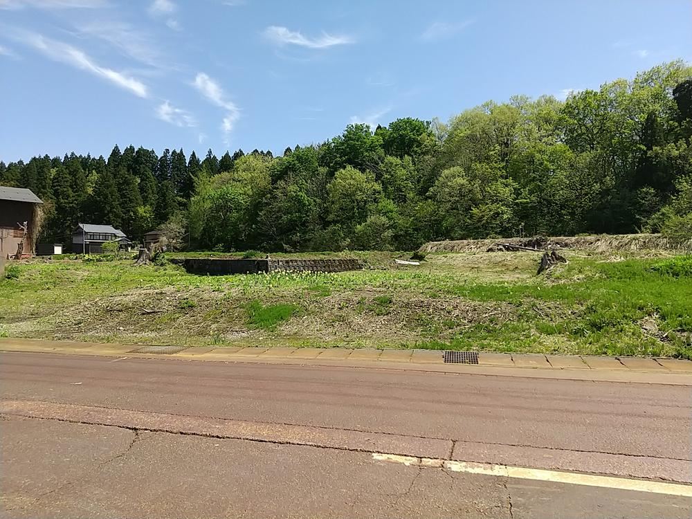 Spacious Land in Oguni Town - Photo 1