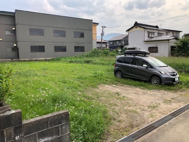 Quiet Land in Minamijou-cho 2 - Photo 1