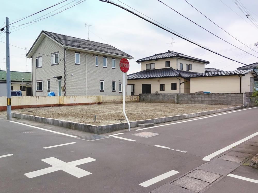 Corner Lot Land in Shibata - Photo 1