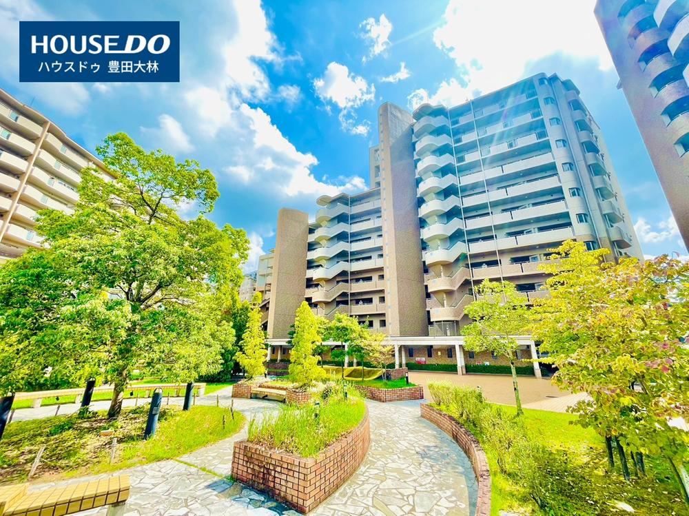 3LDK apartment in Toyota, Aichi - Photo 1