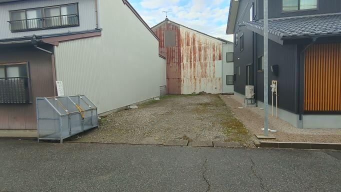 97 m² land in Takaoka, Toyama - Photo 1