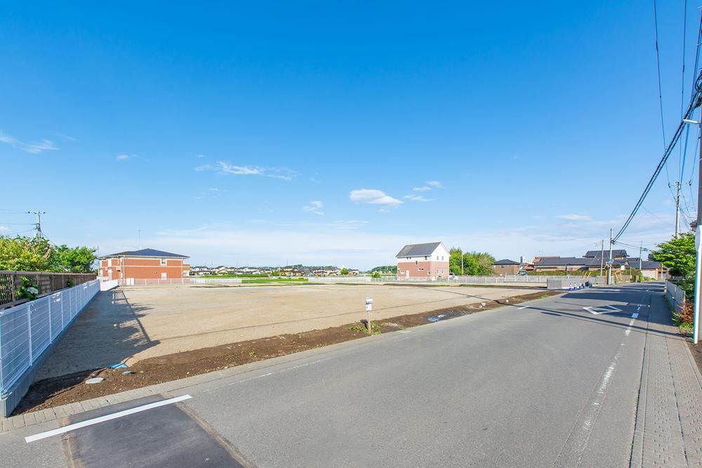 Quiet Residential Land Near Shopping - Photo 1