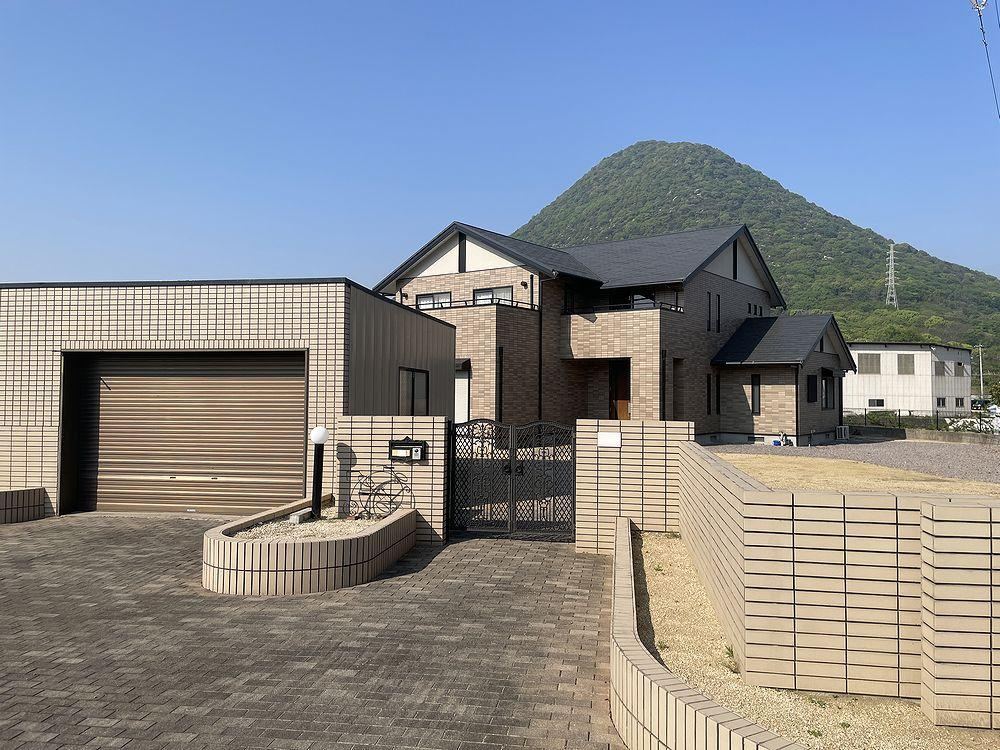 Spacious 8LDK+S House with Scenic Views in Marugame - Photo 1