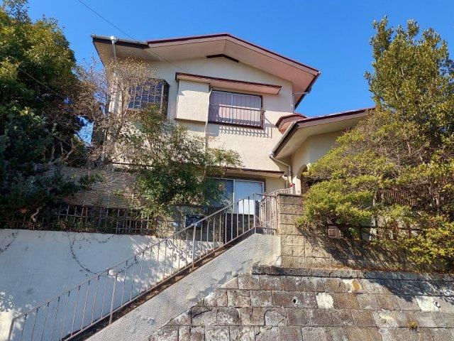 Spacious 176.69 sqm Land in Higashi-Asahina - Photo 1