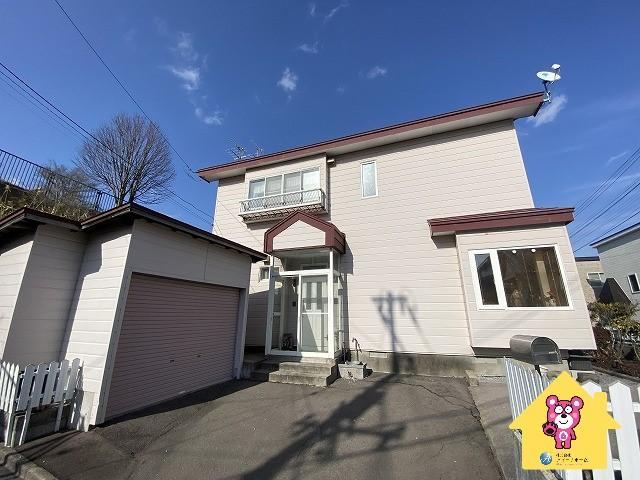 Quiet 4LDK House in Higashiyama, Hakodate - Photo 1