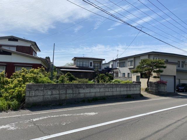 Spacious 8DK House in Mukunashi - Photo 1